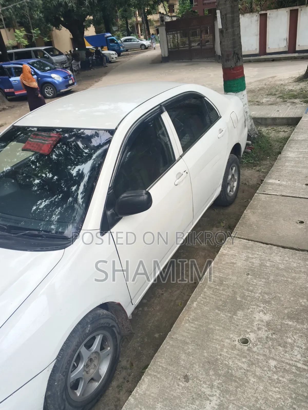 Toyota Corolla 2001 White
