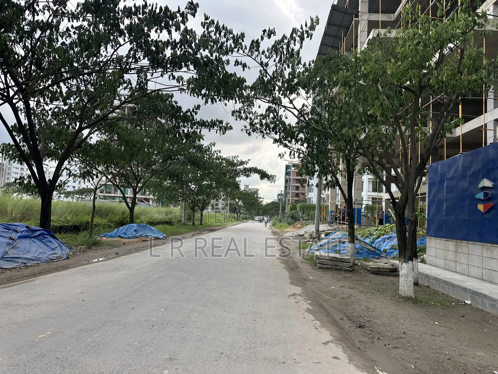 M Block, 4 Katha, Front 40 Feet Wide Road, Bashundhara R/A