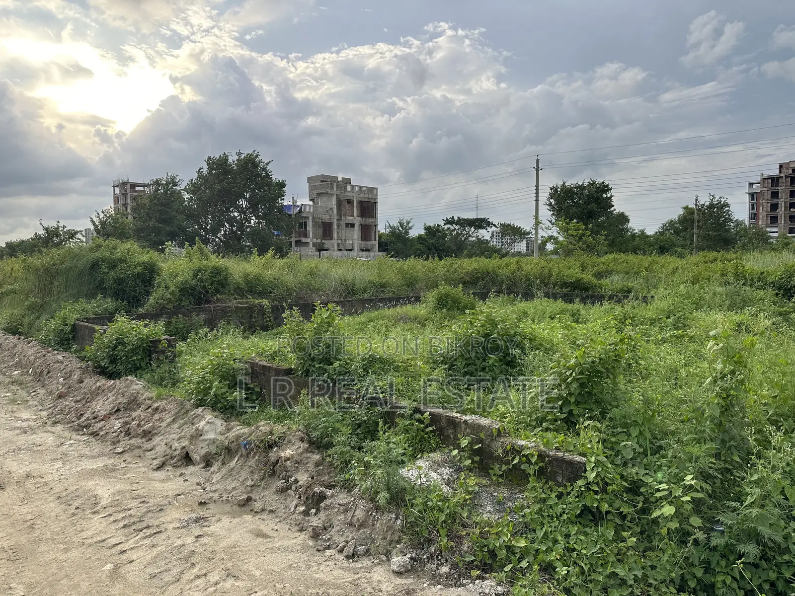 N-Block, 3 Katha, South-Facing, Central Mosque, Bashundhara R/A