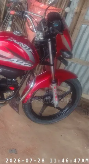 Hero Dawn 100 2016 Red