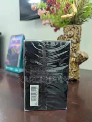 ভ্যালেন্টিনো উওমো বর্ন ইন রোমা ইয়েলো ড্রিম ও ডি টয়লেট