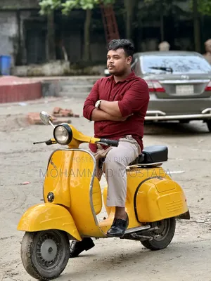 Vespa 150 1993 Yellow