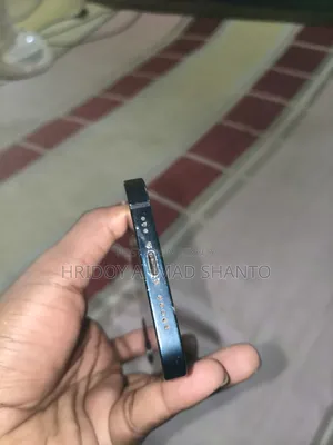 অ্যাপল আইফোন ১২ ৬৪ জিবি কালো