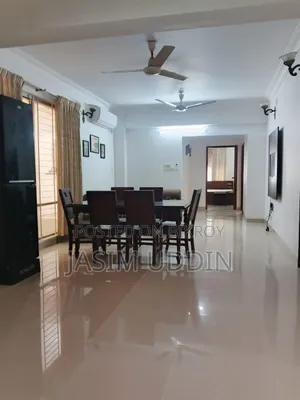 গুলশানে সাজানো ৩ বেডরুমের অ্যাপার্টমেন্ট বিক্রয়ের জন্য