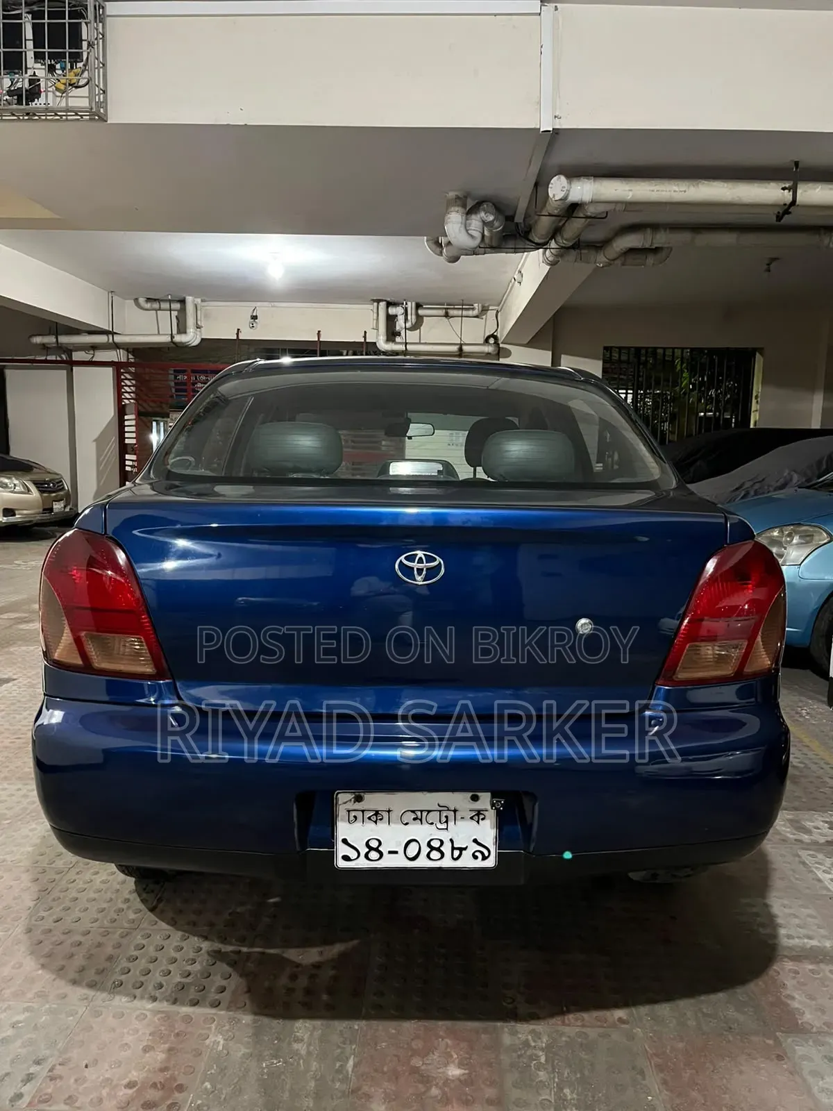 Toyota Platz 2000 Blue