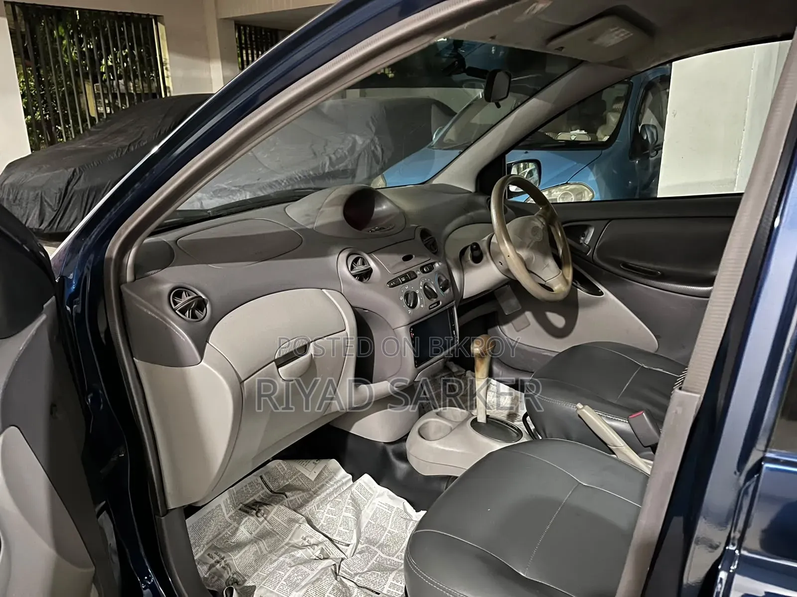 Toyota Platz 2000 Blue