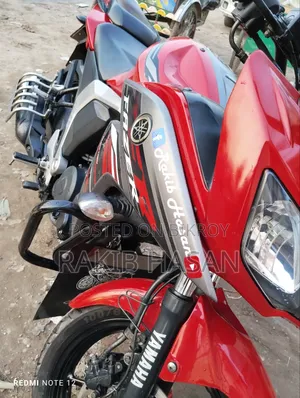 ইয়ামাহা ফেজার ভি২ ২০১৯ লাল