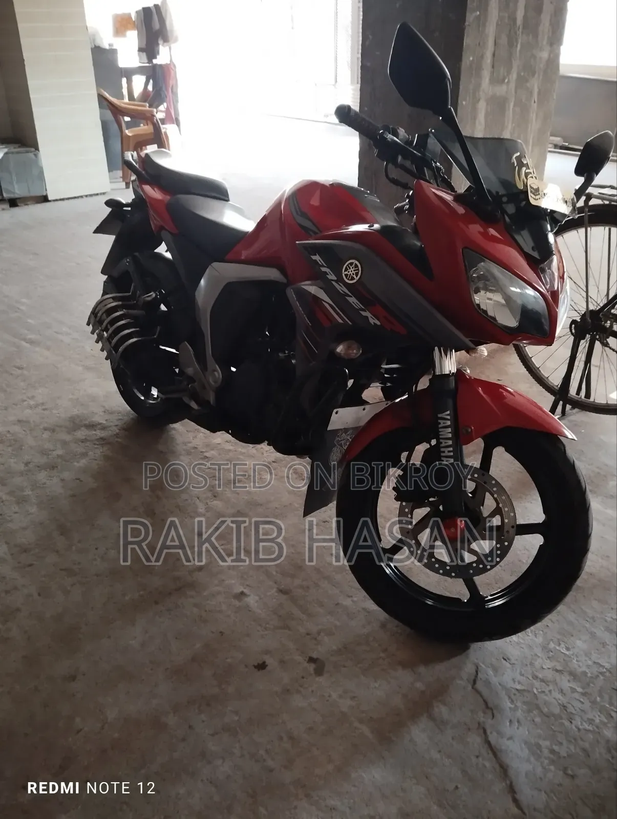 ইয়ামাহা ফেজার ভি২ ২০১৯ লাল