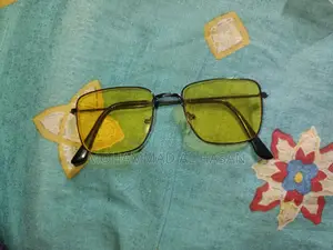 প্রিমিয়াম ইয়েলো সানগ্লাস বিক্রি হবে