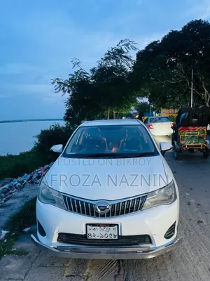 টয়োটা এক্সিও ২০১৩ পার্ল