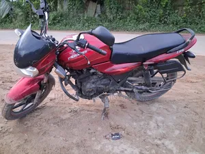Bajaj Discover 135 2011 Red