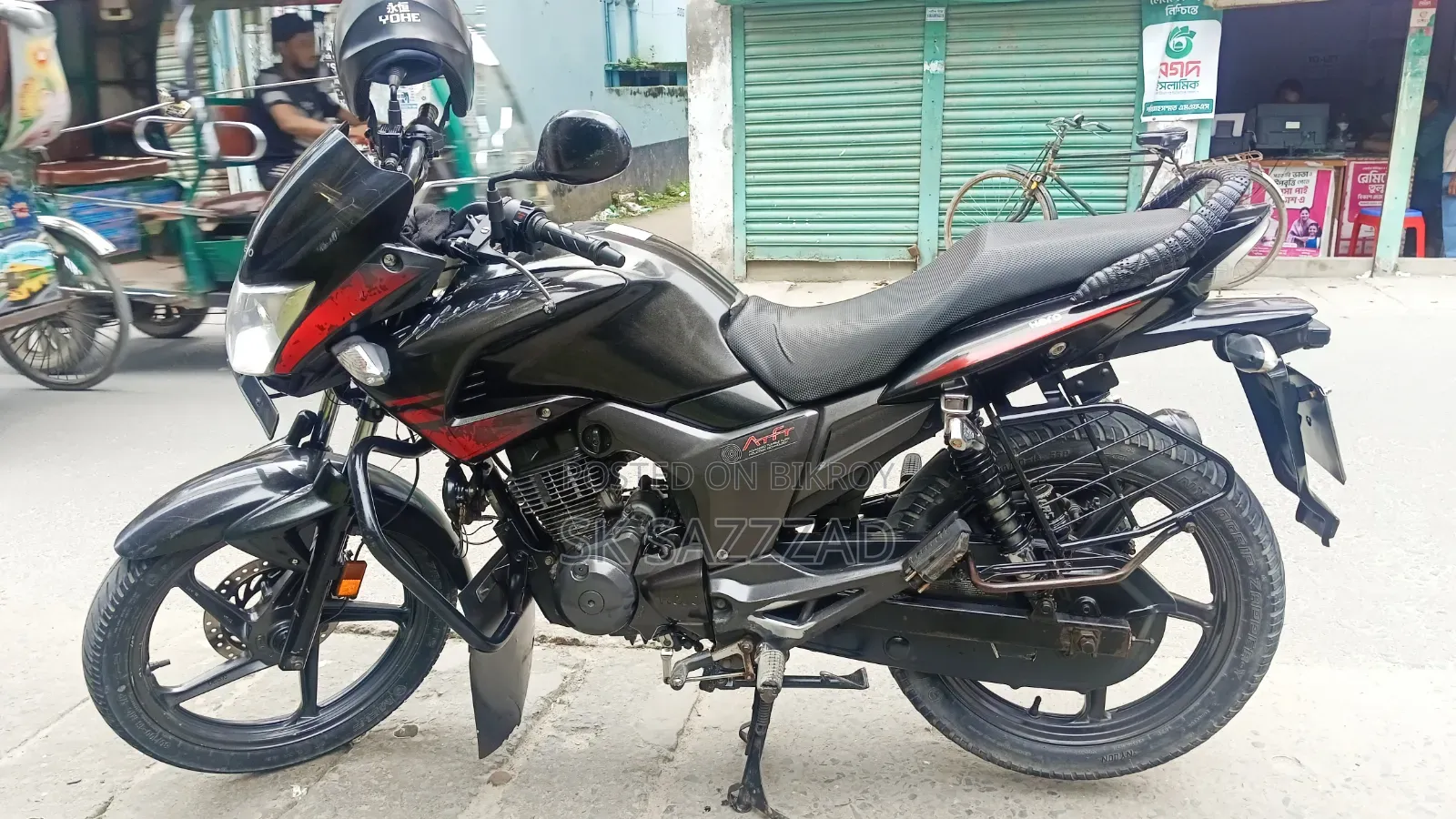 Hero Hunk 2021 Black