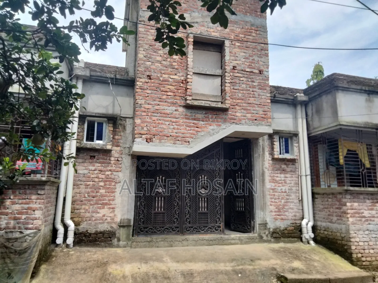Furnished 4-Bedroom Apartment in Pubail Bajar O Vumi, Gazipur Sadar