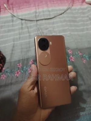 Vivo V40e 128 GB Bronze
