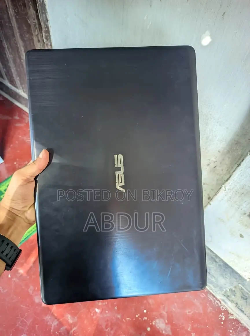 ল্যাপটপ আসুস ভিভুবুক এস১৫ এস৫৩০ইউএন ৮জিবি ইন্টেল কোর আই৩ এসএসডি ২৫৬জিবি