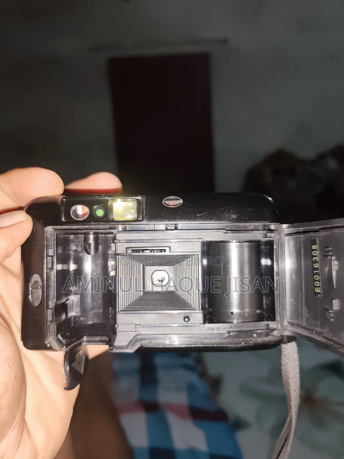 Vintage Winpet Excel-1 Auto Flash/Dx Film Camera (1990s)