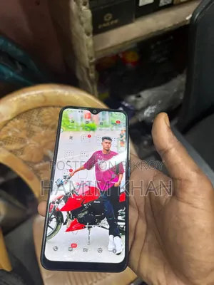 Vivo Y12 64 GB Blue