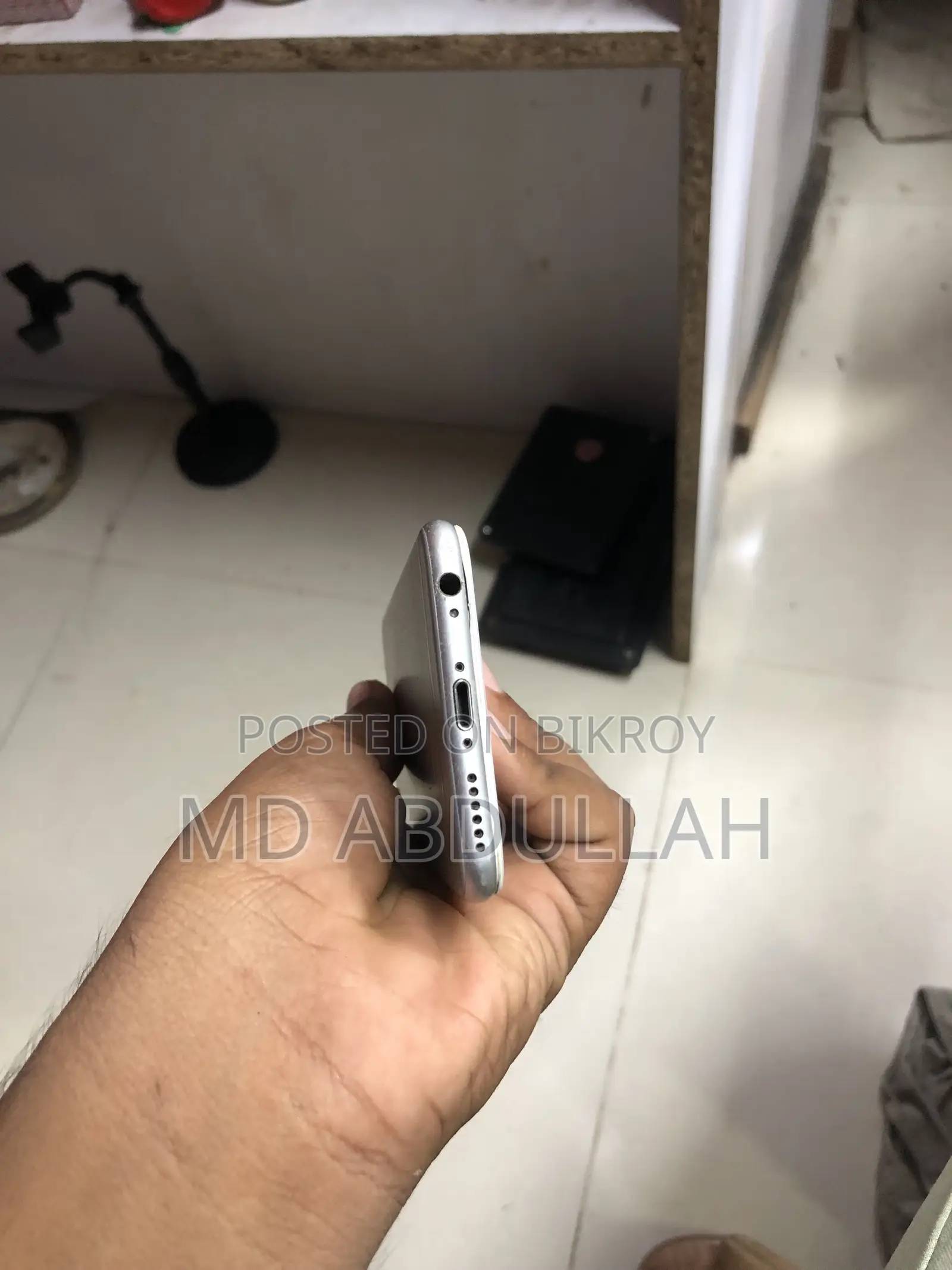 অ্যাপল আইফোন ৬এস ৬৪ জিবি হোয়াইট
