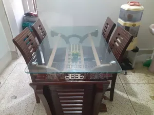 ৬ চেয়ার ডাইনিং টেবিল