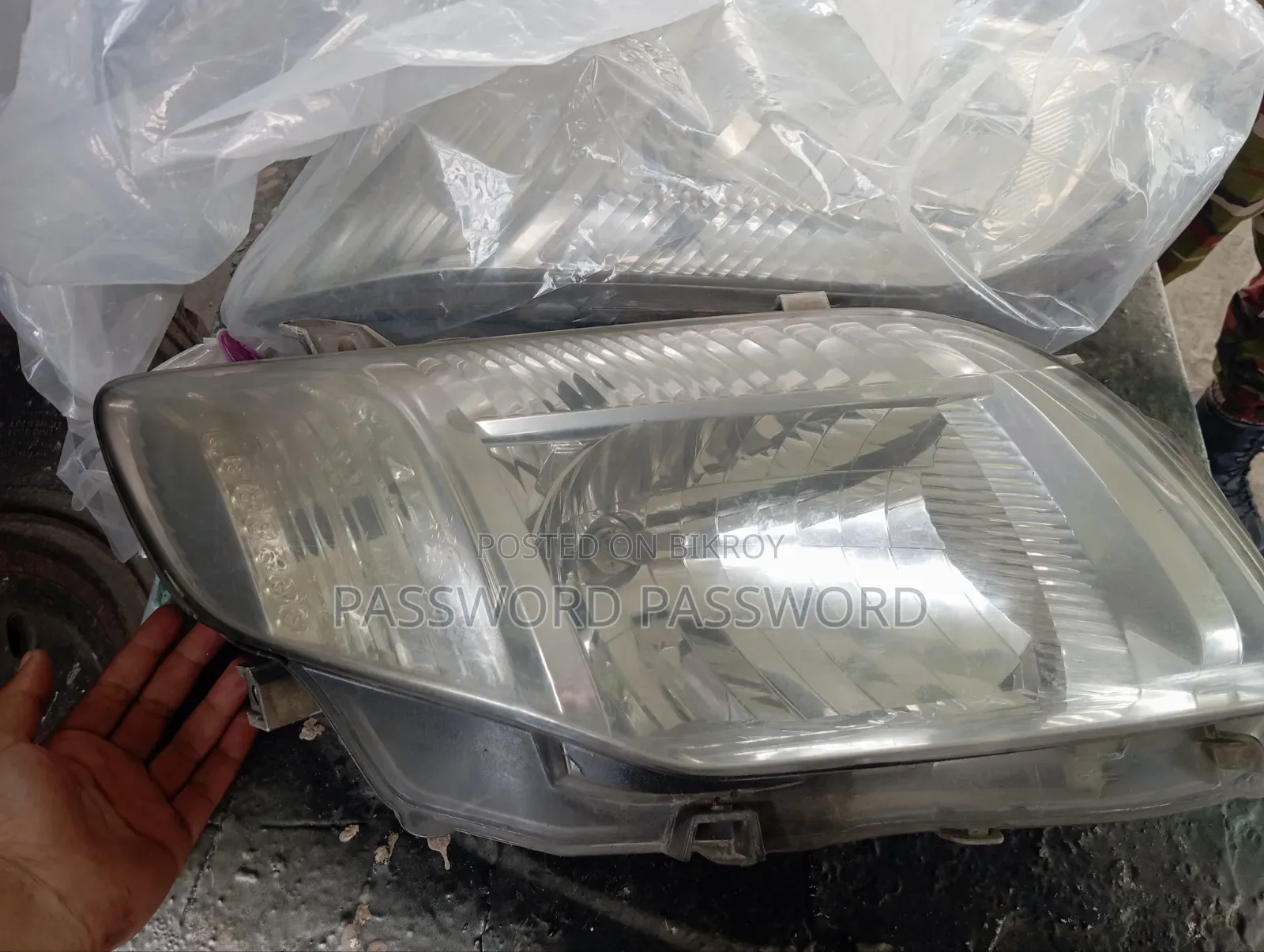 Original headlight for Toyota Axio 2006-2012 model.