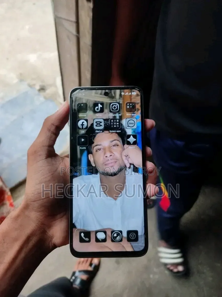 মোবাইল ফোন ১২৮ জিবি গোল্ড