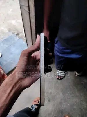 মোবাইল ফোন ১২৮ জিবি গোল্ড