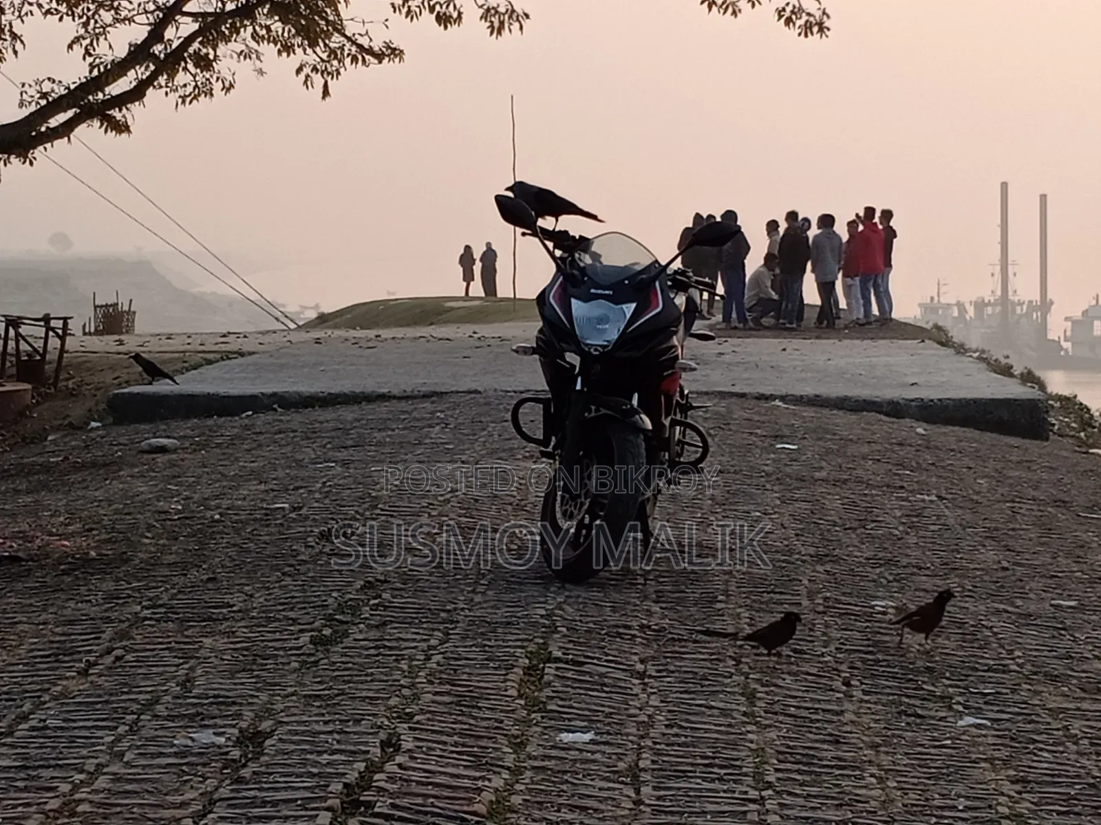 সুজুকি জিএসএক্সএফ ২০১৮ ব্ল্যাক