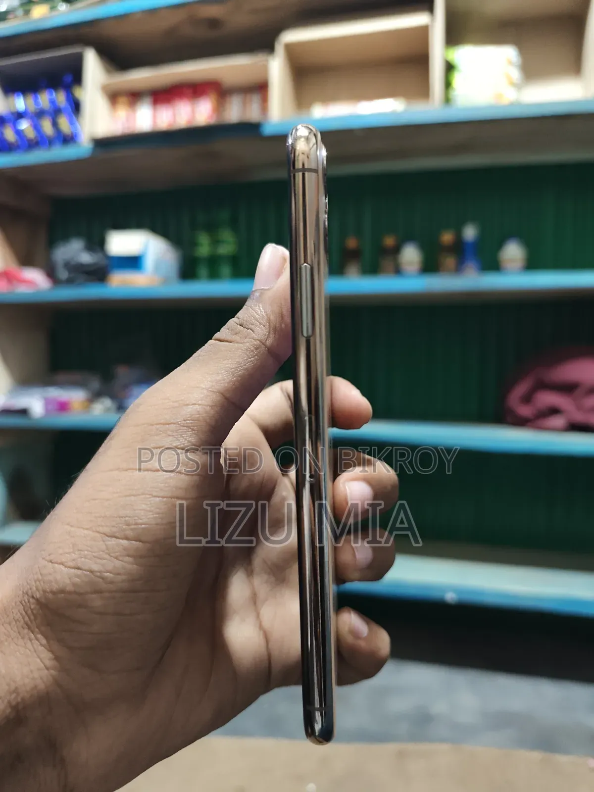 অ্যাপল আইফোন ১১ প্রো ম্যাক্স ২৫৬ জিবি গোল্ড