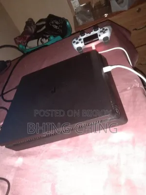 PS4 Slim and Games Combo