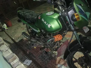 Bajaj 2002 Green