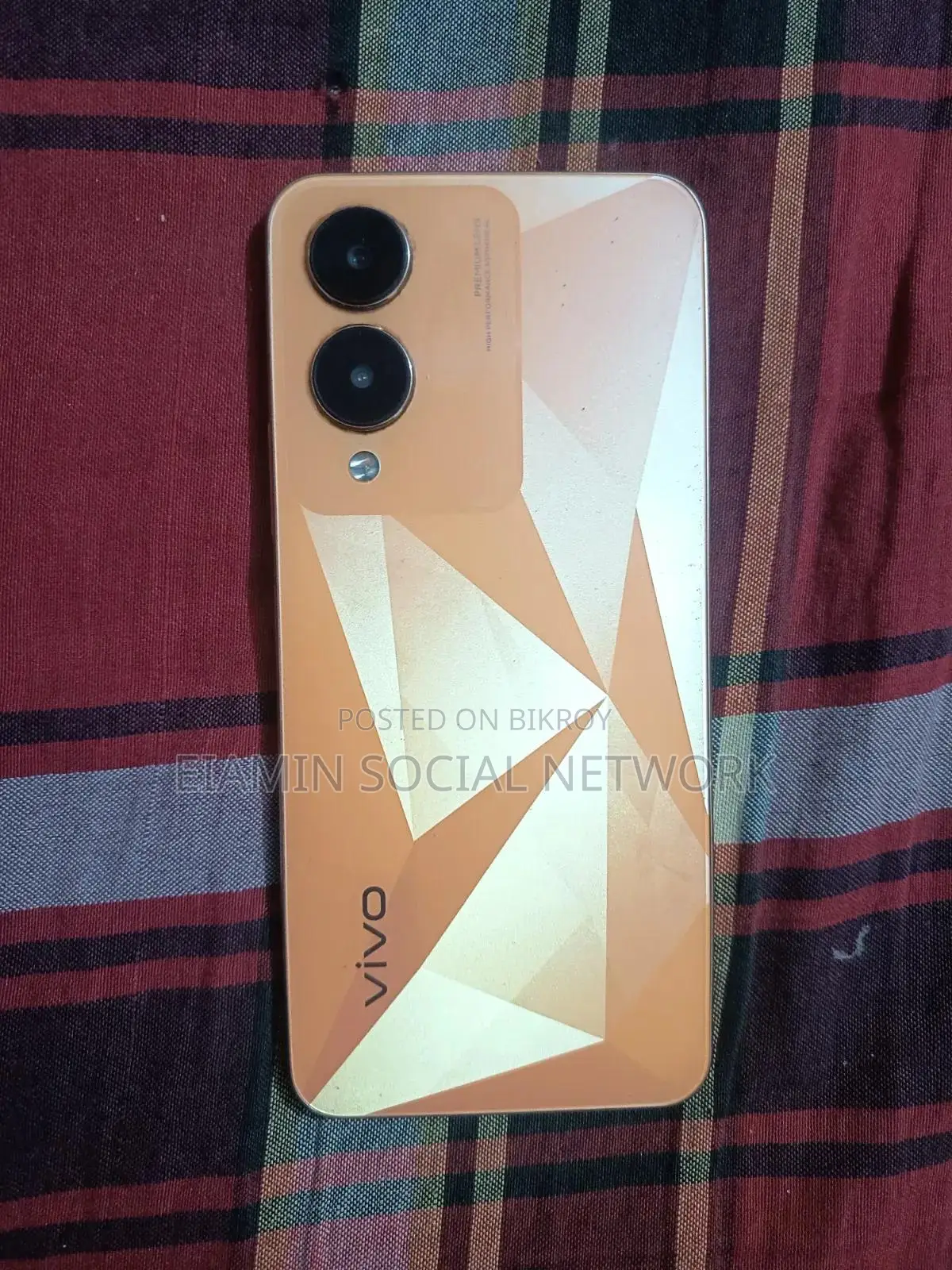Vivo Y17 128 GB Orange