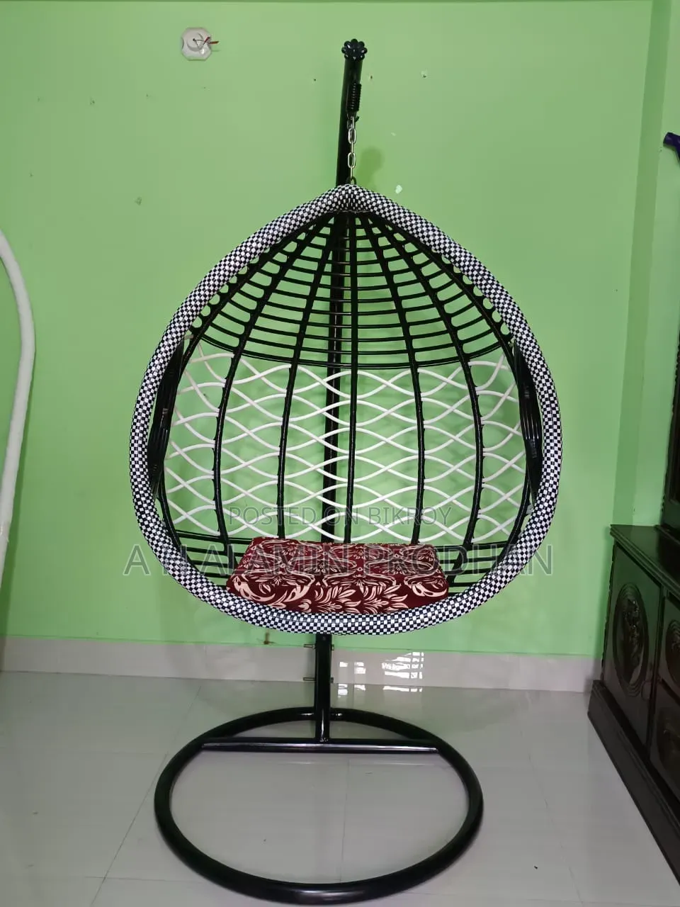 দ্য রয়্যাল মার্ট