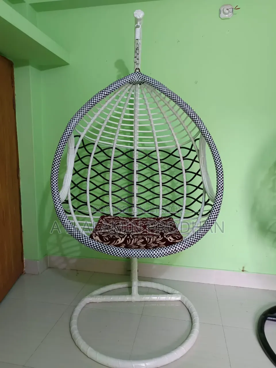 দ্য রয়্যাল মার্ট