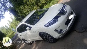 নিসান এক্স-ট্রেইল ২০১৫ পার্ল