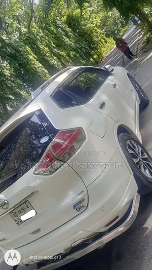 নিসান এক্স-ট্রেইল ২০১৫ পার্ল