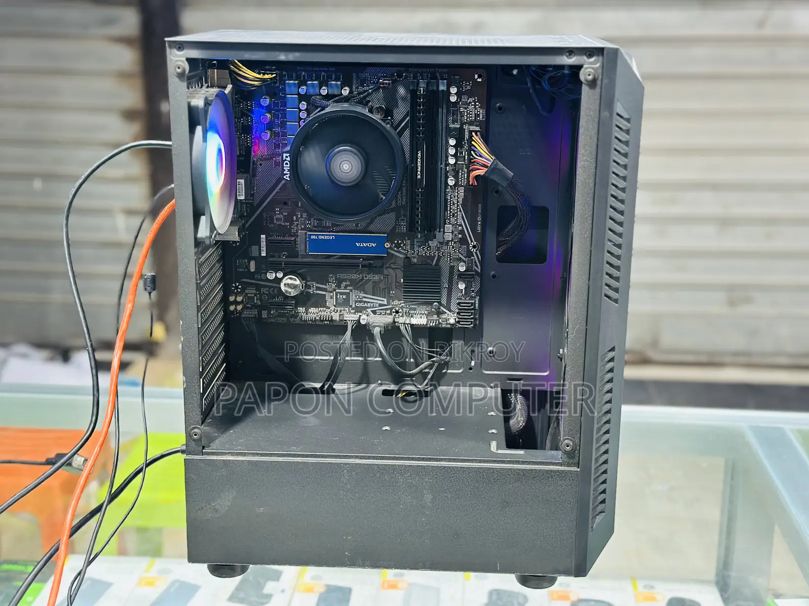 Desktop Computer 8GB AMD Ryzen 5 SSD 256GB
