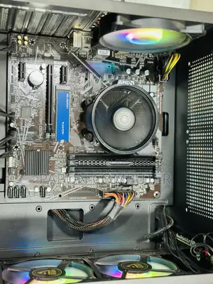 Desktop Computer 8GB AMD Ryzen 5 SSD 256GB