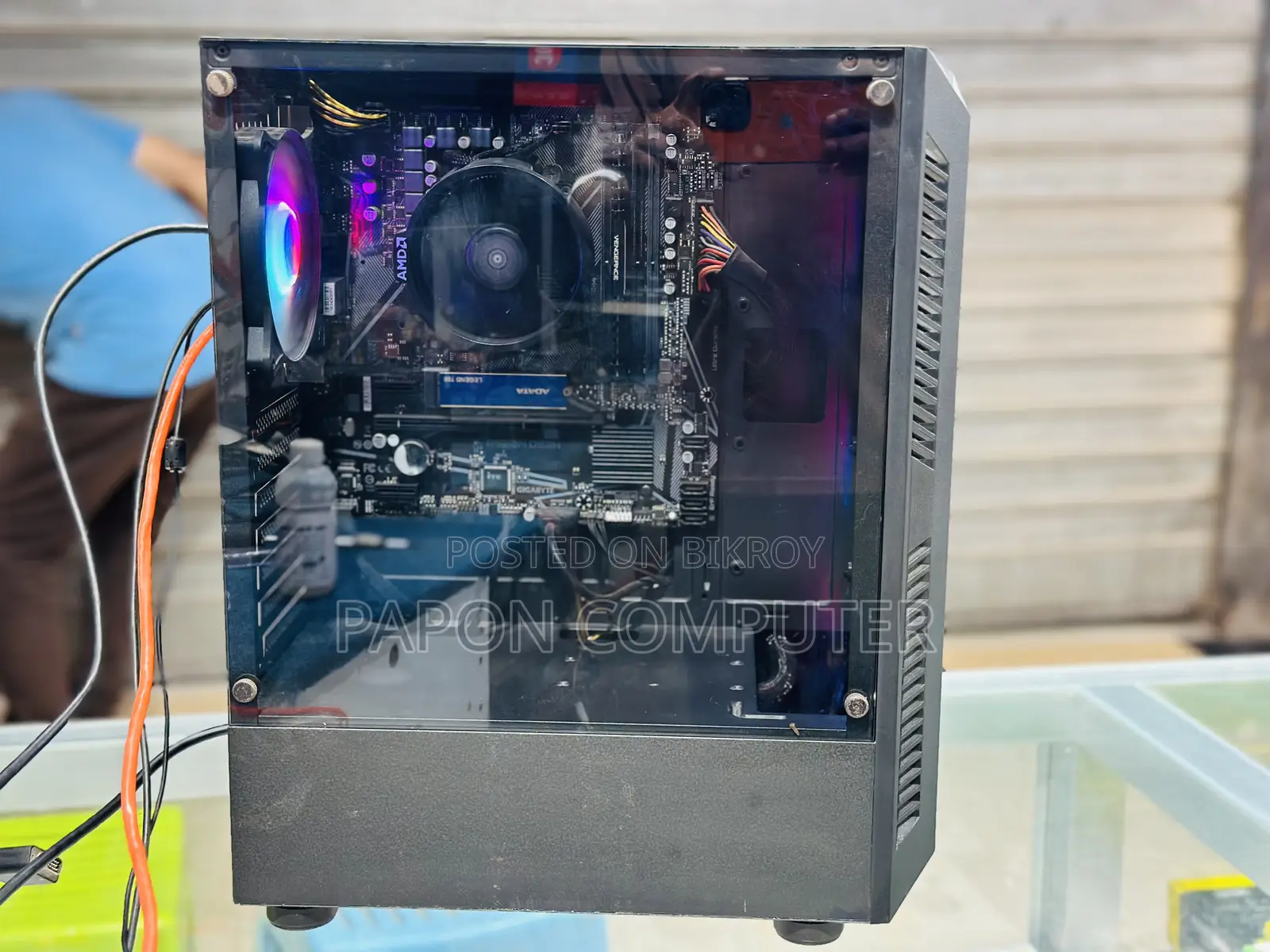 Desktop Computer 8GB AMD Ryzen 5 SSD 256GB
