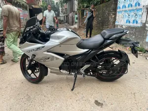 Suzuki Gixxer SF 2022 Silver
