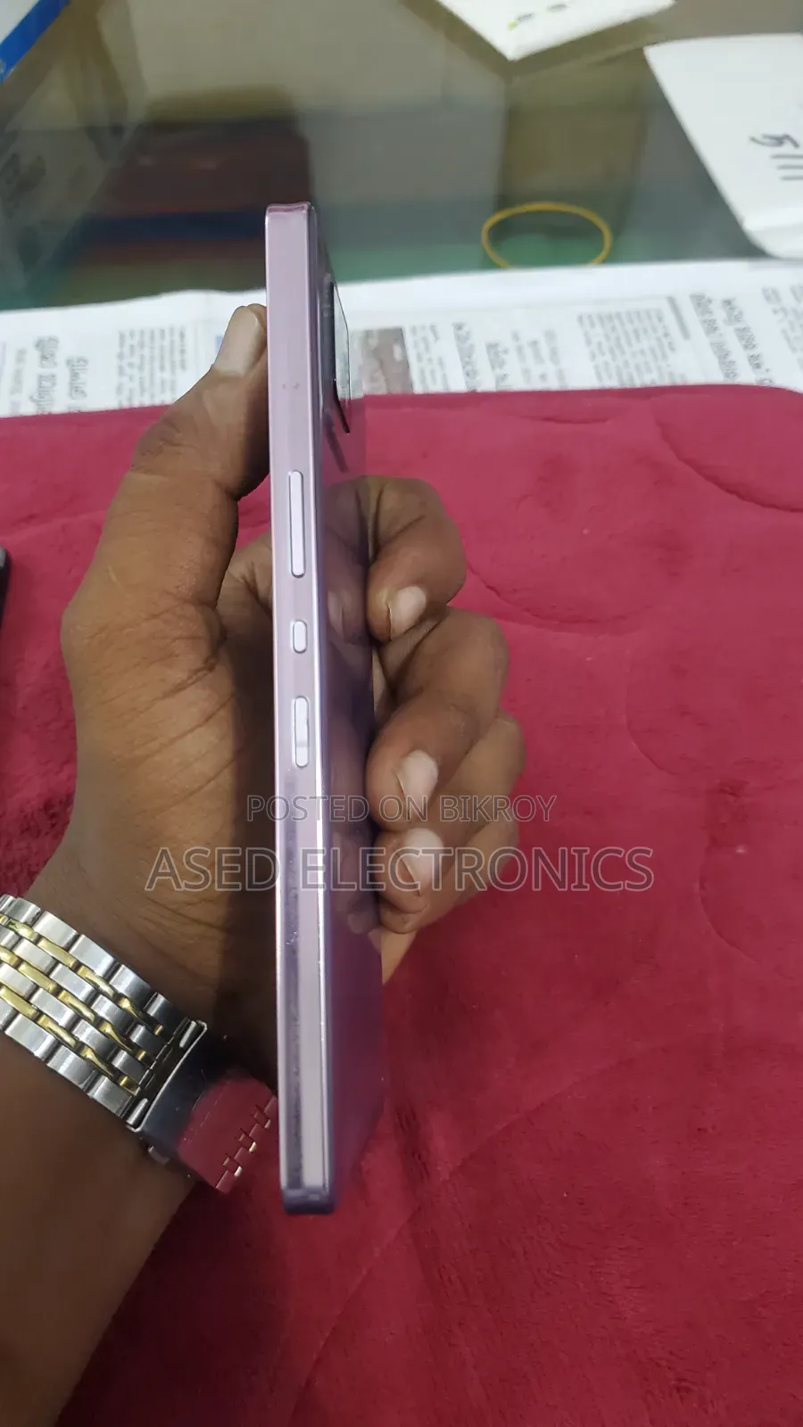 New Sharp Aquos Zero6 128 GB Purple
