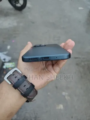 iQOO 128 GB Blue
