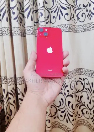 Apple iPhone 13 128 GB Red