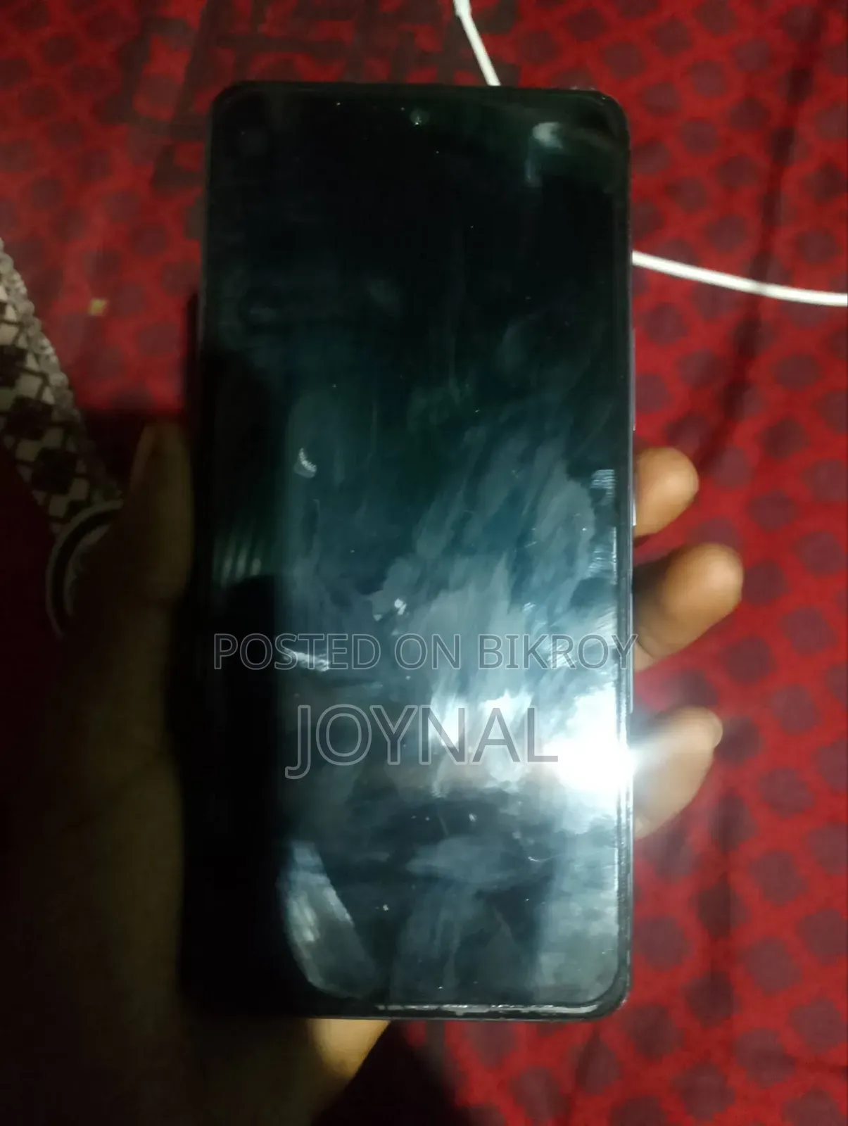 ভিভো ভি২৭ই ২৫৬ জিবি হোয়াইট