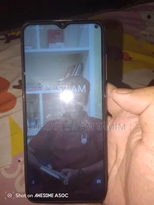 Symphony Z30 32 GB Gold