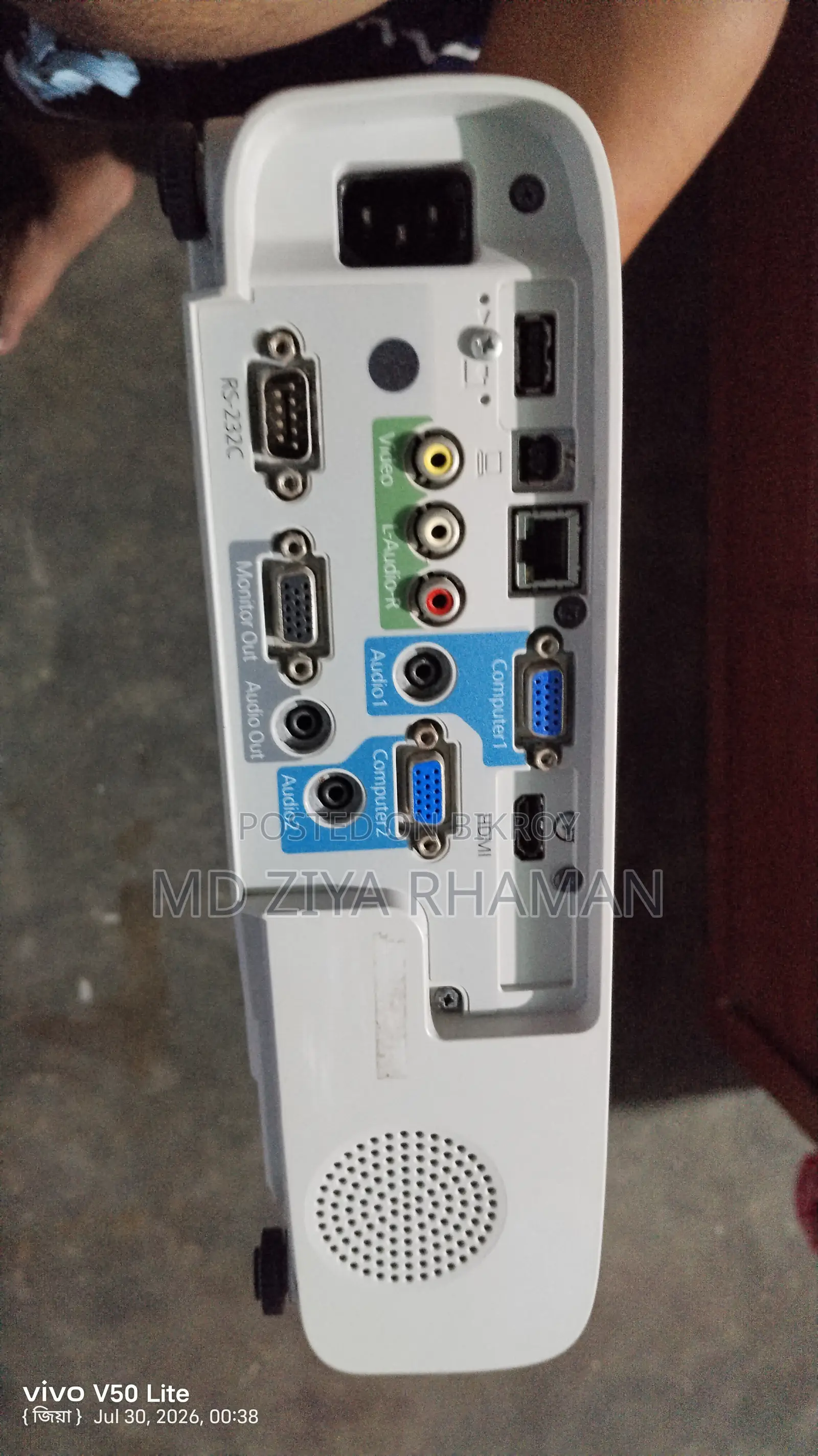 Epson Projector for Sale Brand Epson Model : Eb-X39 Asking Price : 30.