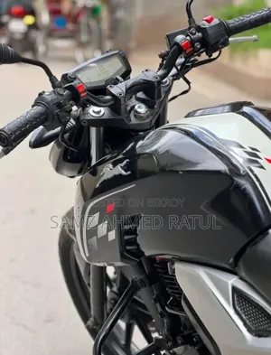 TVS Apache RTR 160 4V 2021 Black