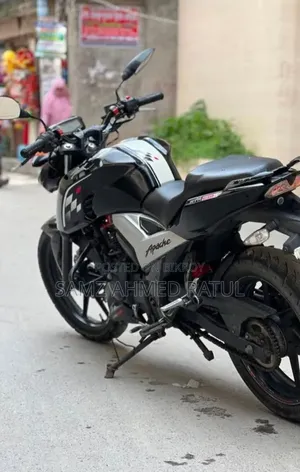 TVS Apache RTR 160 4V 2021 Black