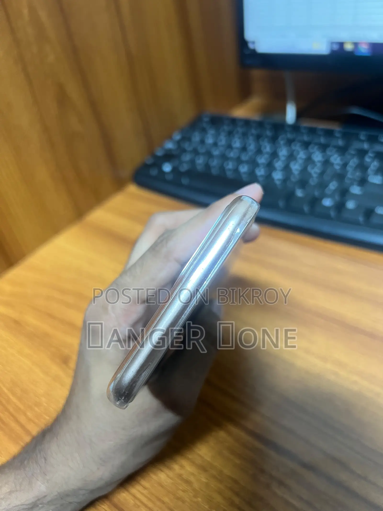 Apple iPhone 8 Plus 64 GB Gold