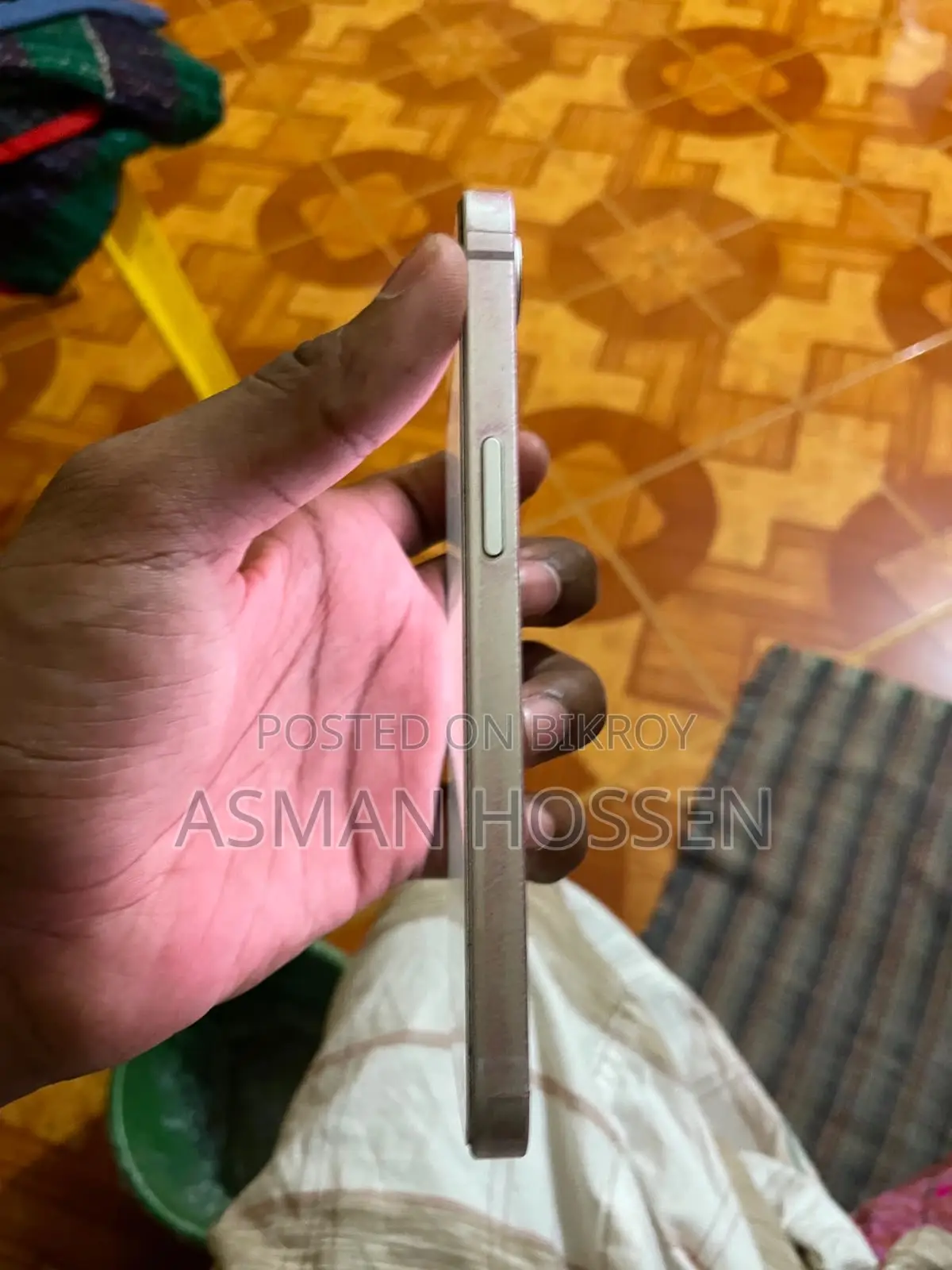 Apple iPhone 16e 128 GB White