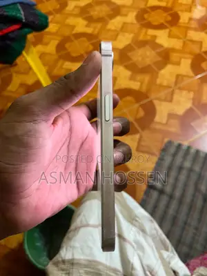 Apple iPhone 16e 128 GB White